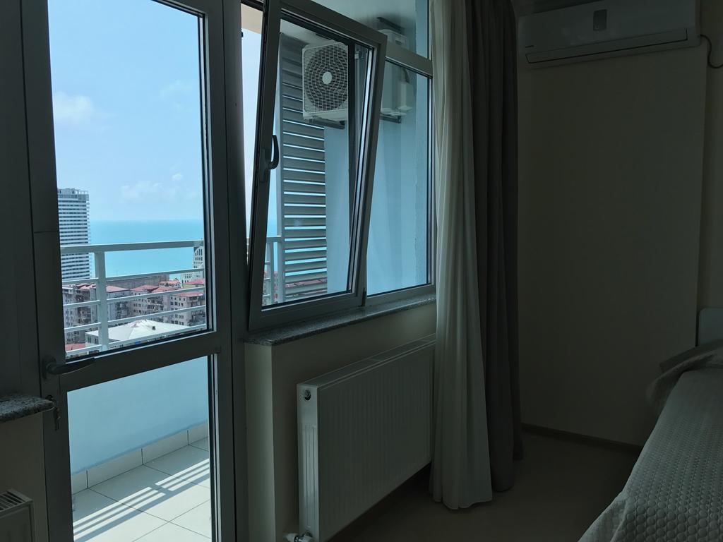 Salome'S Residence Batumi Bagian luar foto